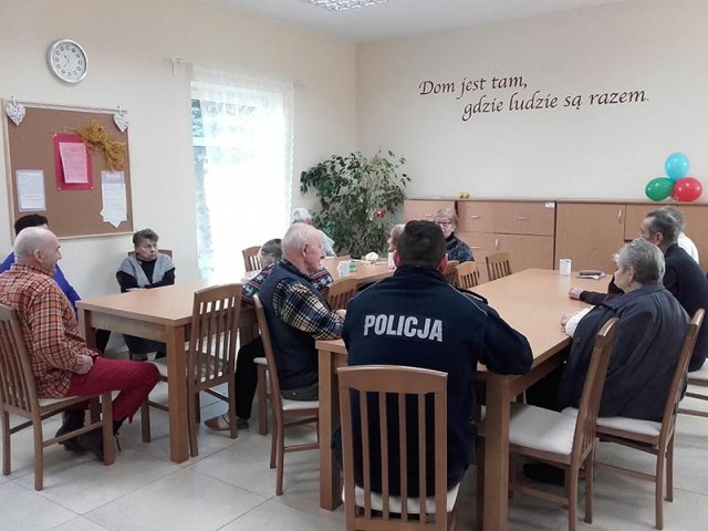 Spotkanie z policjantem marzec 2016